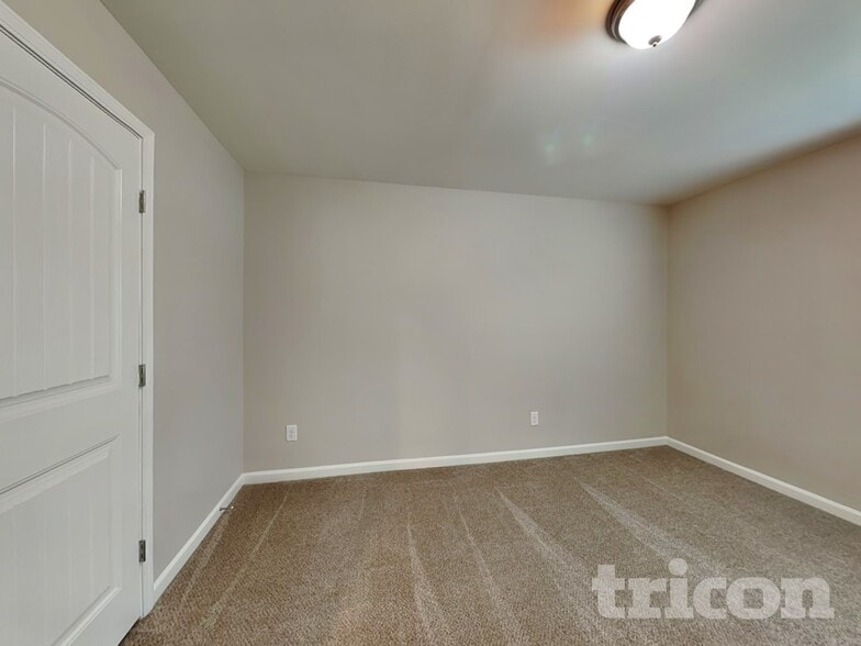 Building Photo - 1008 Eldon Ln