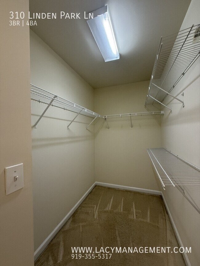 Building Photo - 310 Linden Park Ln