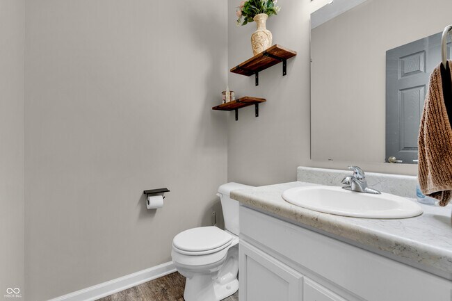 Building Photo - 70 Blue Lace Dr