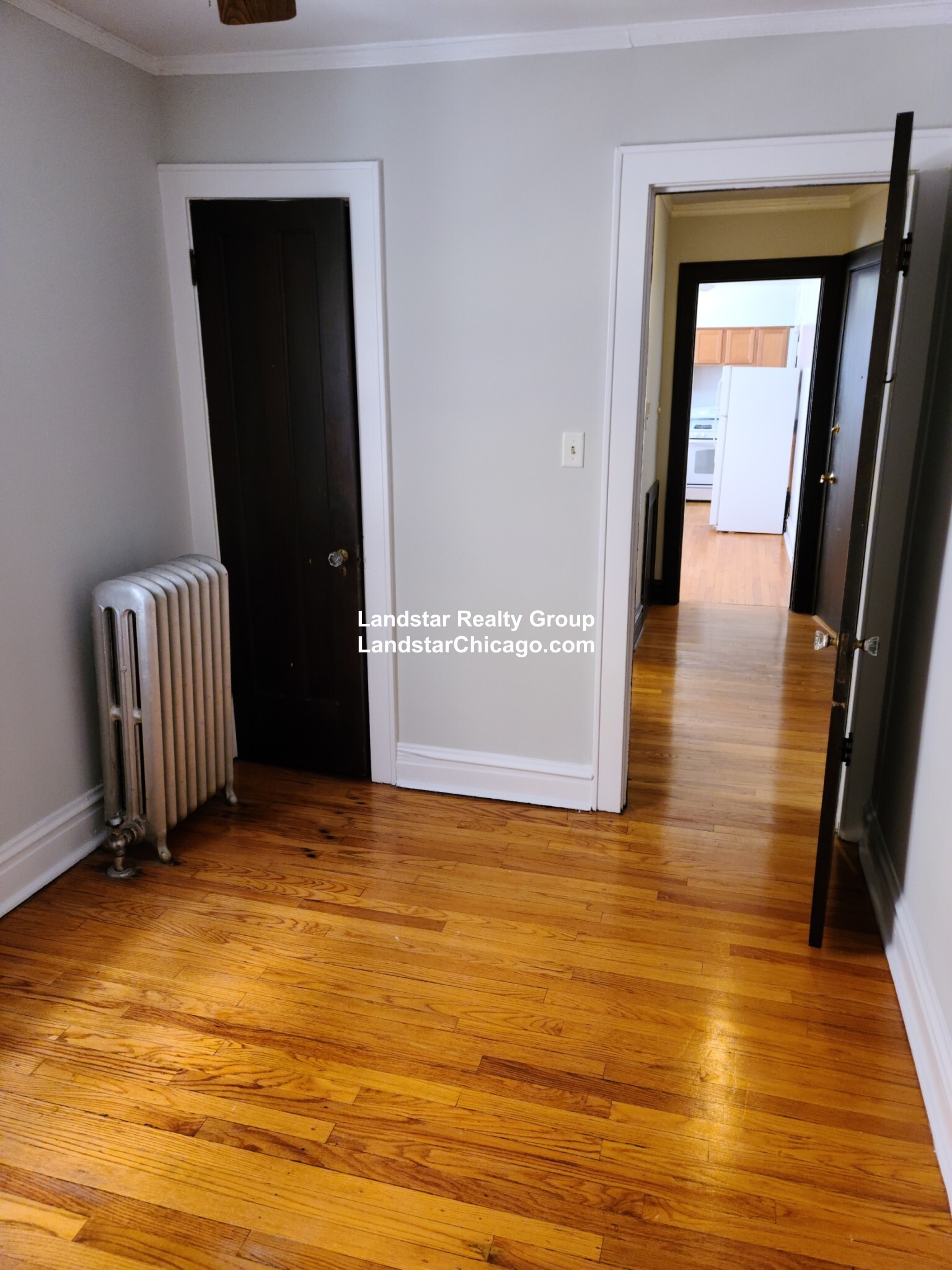 Building Photo - 4514 N Wolcott Ave