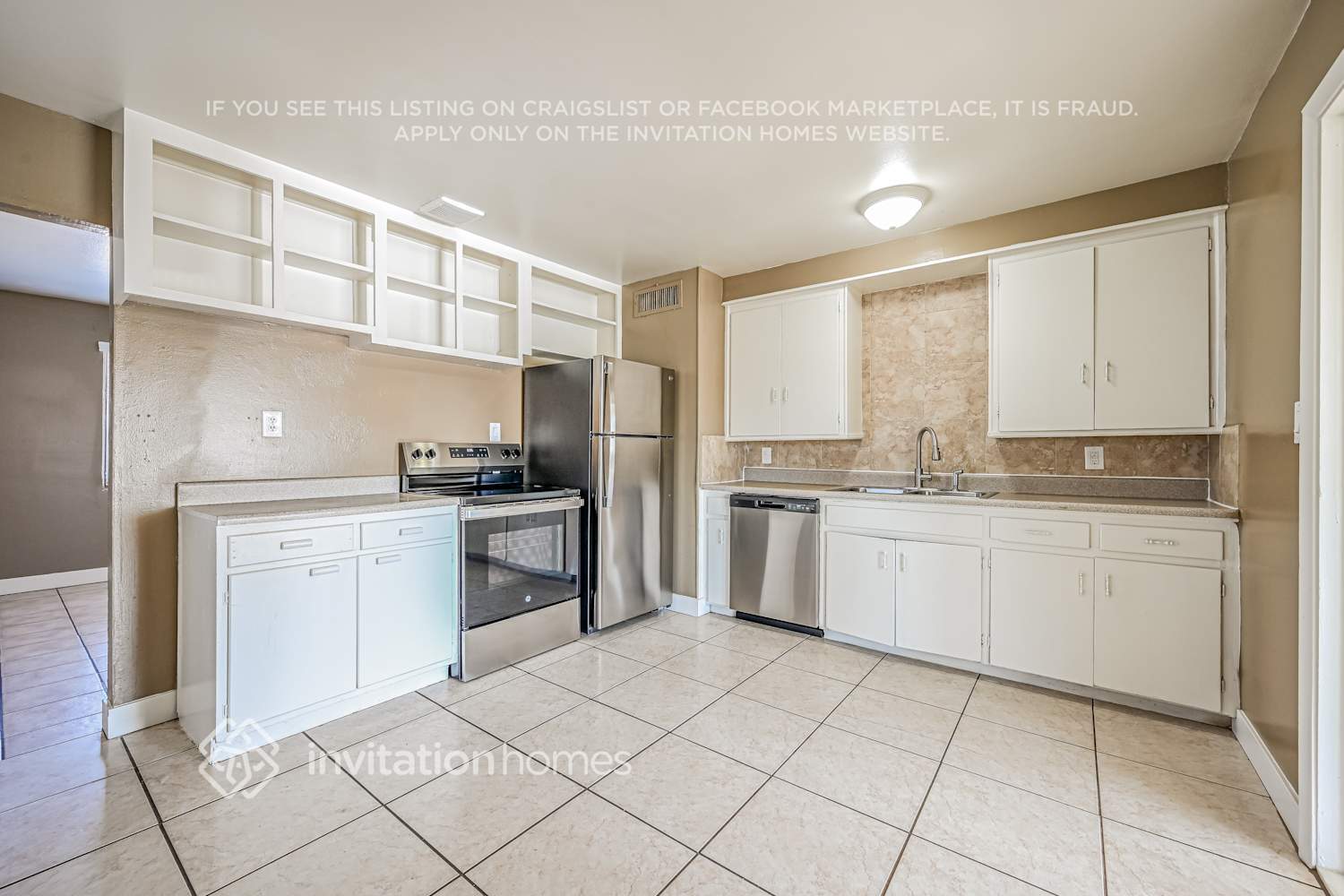 Building Photo - 11207 W Oregon Ave