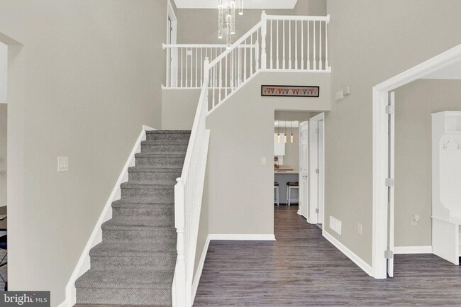 Building Photo - Spacious 4BR House in Lewisberry