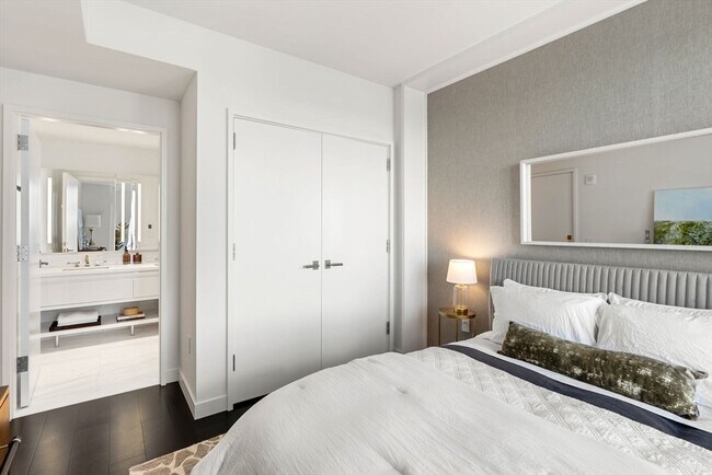 Building Photo - 150 Seaport Blvd