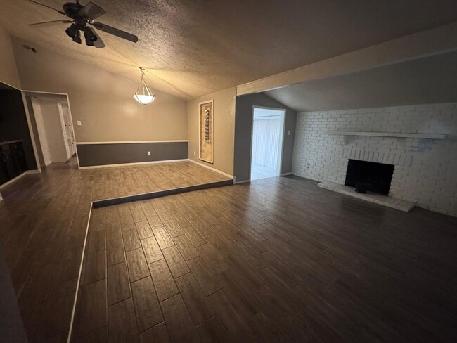Building Photo - 15602 Camino Del Sol Dr