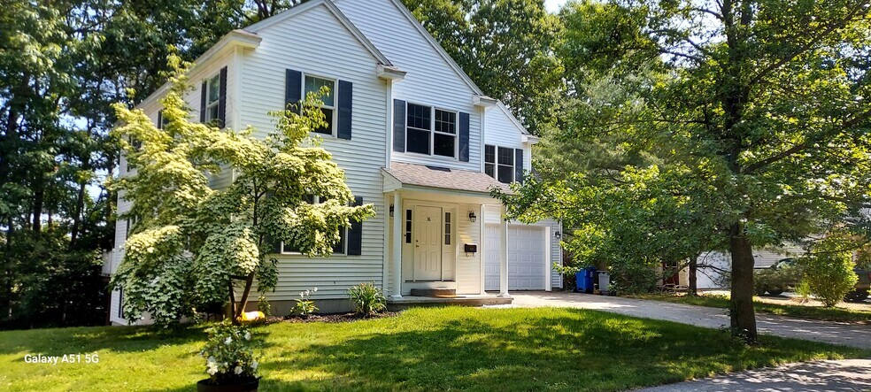 Front - 36 Yale St