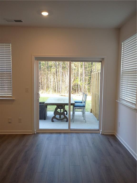 Building Photo - 124 Hazel Dr