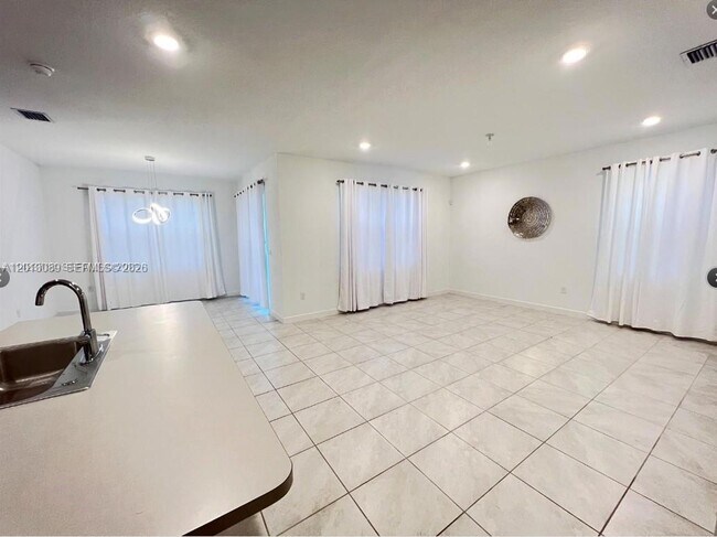 Building Photo - 27160 SW 132 Ct Rd