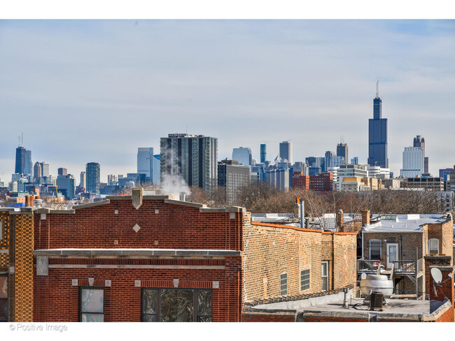 Building Photo - 2401 W Lexington St