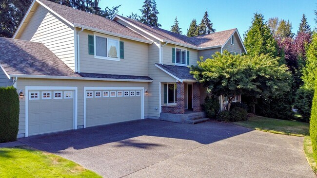 Building Photo - 2709 17th Ave Ct SW