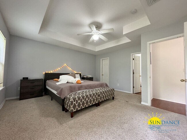 Building Photo - Downtown FWB Gem: Must-See Single Family H...