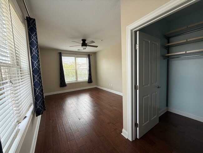 Building Photo - Charming 2 beds 2 baths in Columbus!