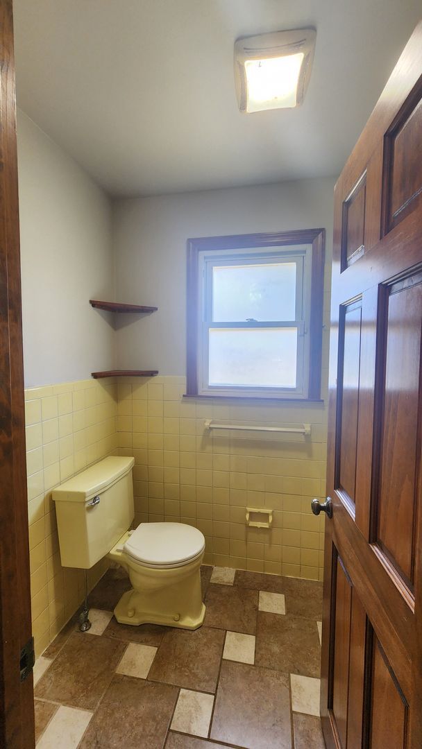 Building Photo - 4 Bed 1.5 bath in Dover