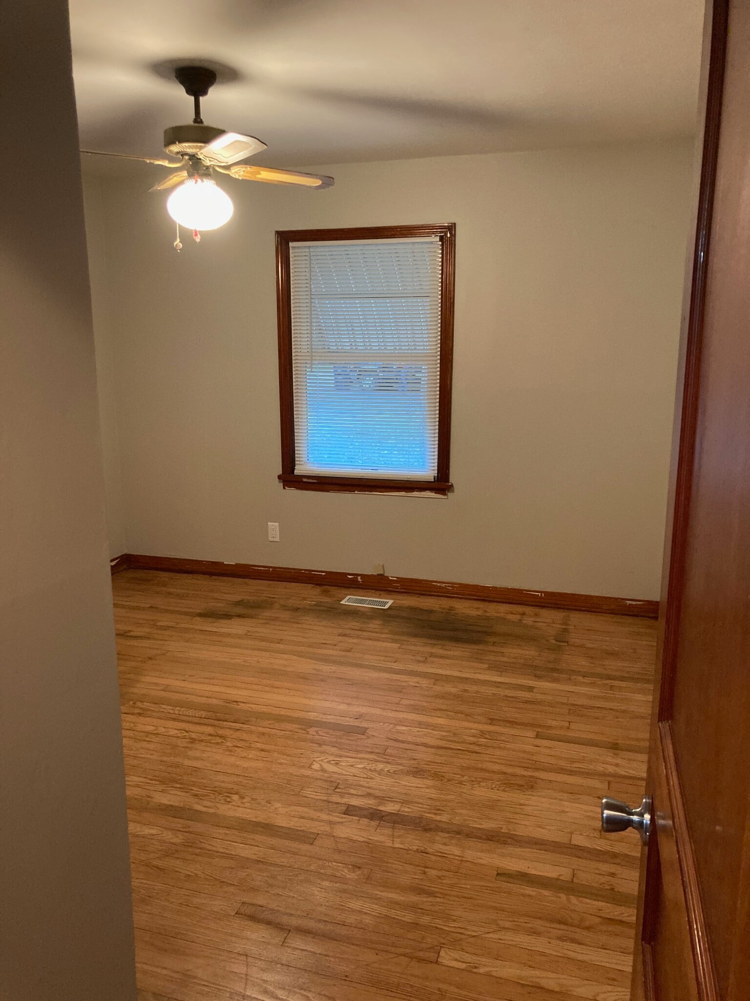 Building Photo - 830 N Taylor St