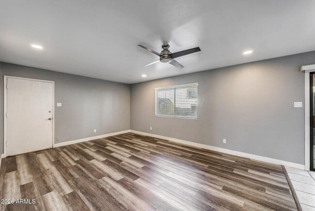 Building Photo - 1001 N Granite Reef Rd
