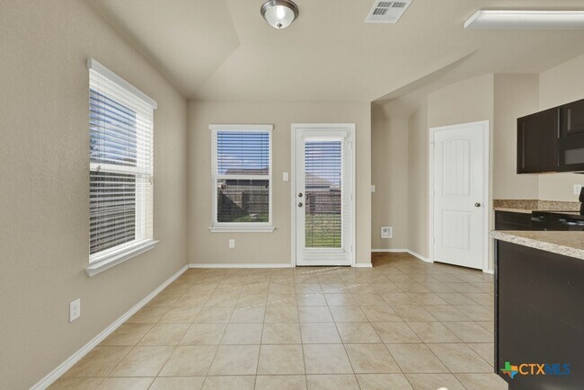 Building Photo - 1512 Doncaster Dr