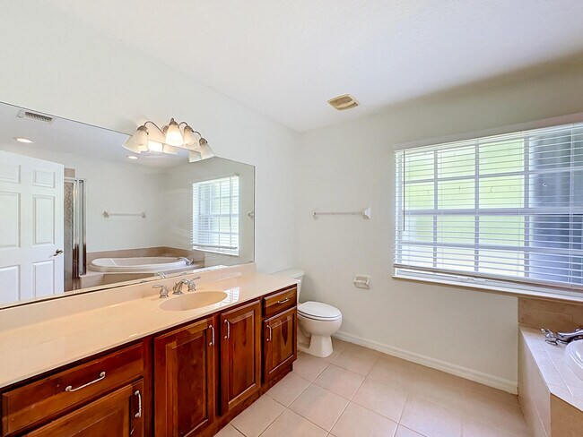 Building Photo - 6416 Las Palmas Way