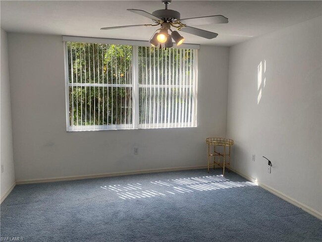 Building Photo - 290 Naples Cove Dr