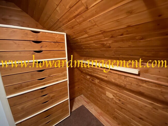 Building Photo - 00133CL