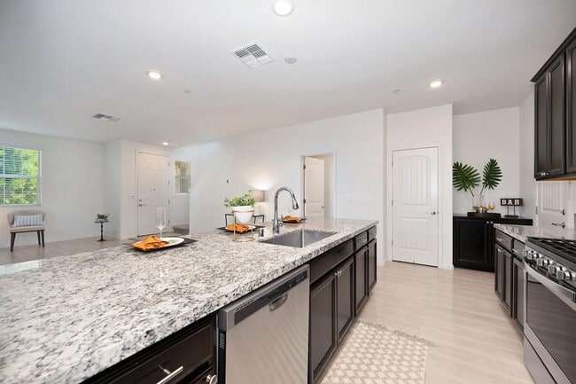 Building Photo - Now Leasing – 3 Bed + Loft, 2.5 Bath (2019...