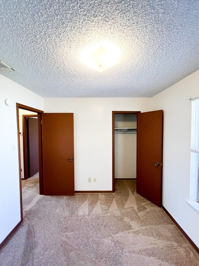 Building Photo - Available NOW!!!! Gorgeous 1 story, 3 bedroom, 2 bath, 2 car garage home with garage door opener....