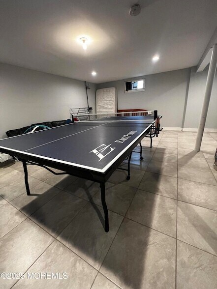 Building Photo - 50 Whalepond Rd