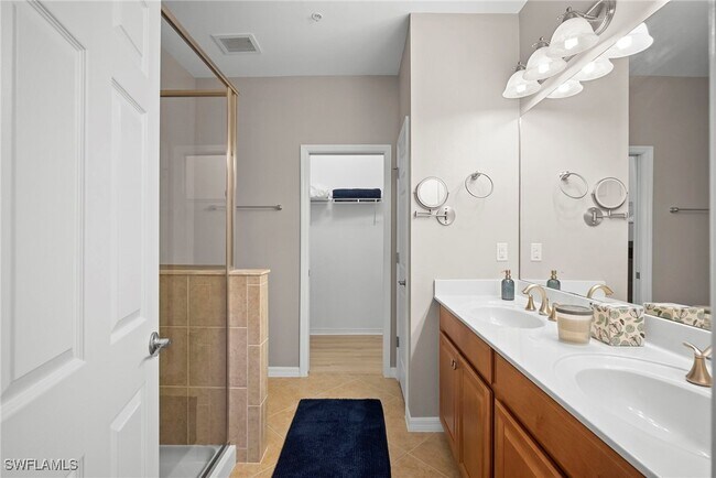 Building Photo - 23520 Alamanda Dr