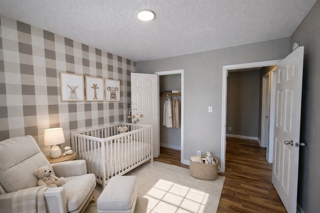 Building Photo - $1795 - 3 Beds 2 Baths + Bonus Room