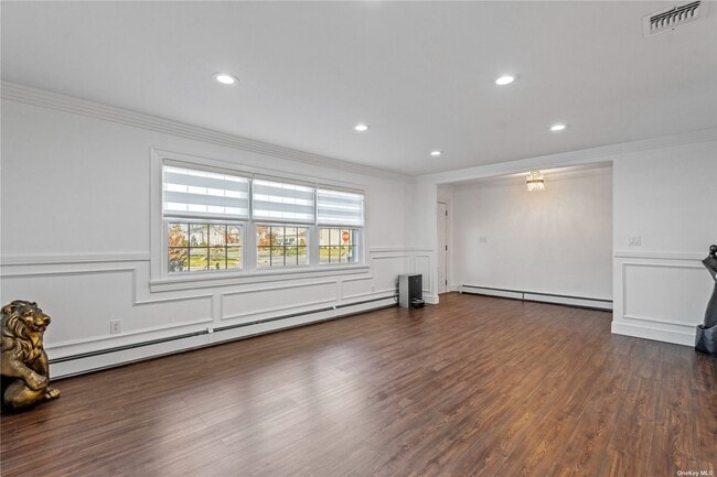 Building Photo - 2714 Ellen Rd