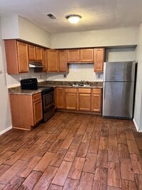 Building Photo - 40 Adeline Ct