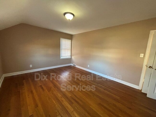 Building Photo - 3600 Grand Ave