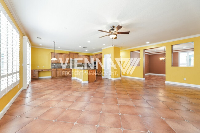 Building Photo - 1311 Green Ravine Dr