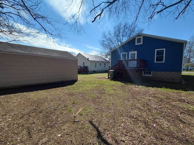 Building Photo - Cozy Home in Rolla