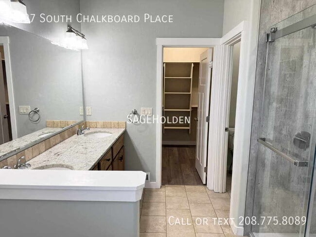 Building Photo - 1097 S Chalkboard Pl