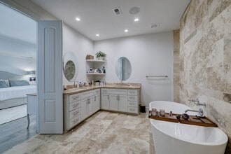 Building Photo - 1531 Auline Ln