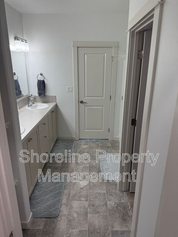 Building Photo - 10093 W Novato Dr