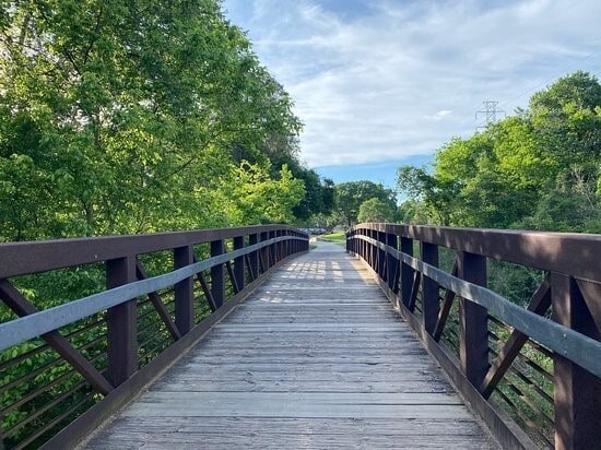 Building Photo - 1115 Enclave Square E