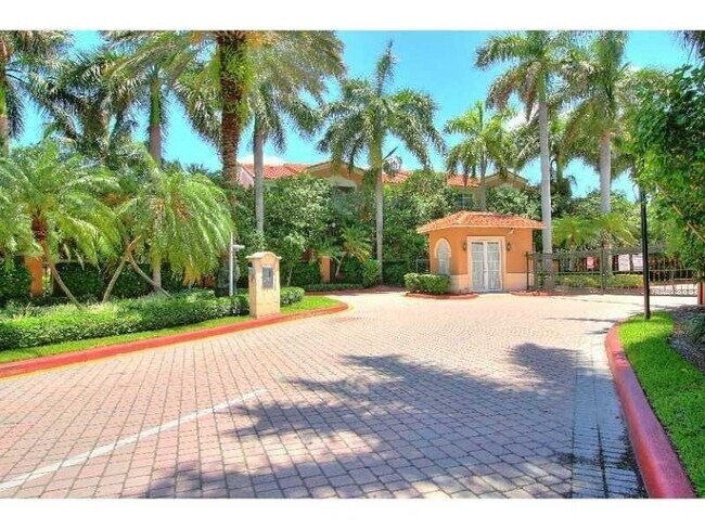 Primary Photo - 4836 N State Rd 7