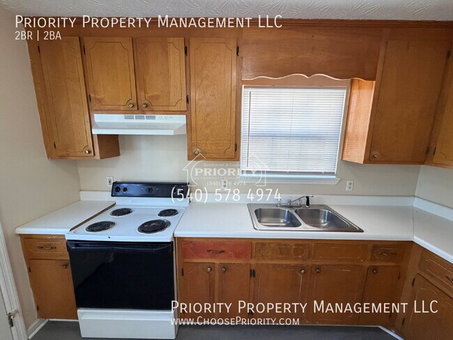 Building Photo - 142 Suter St