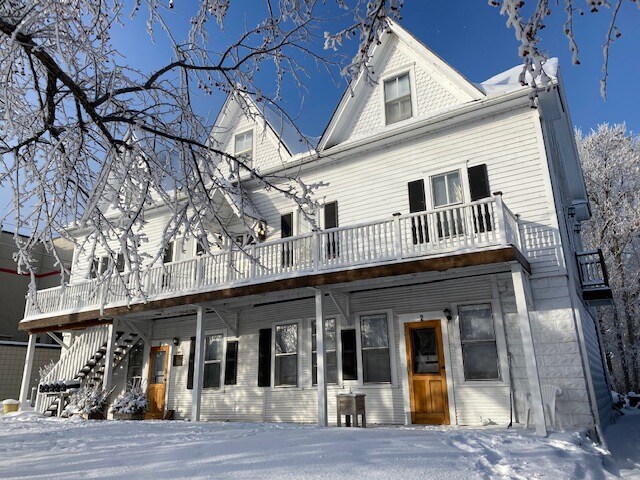 Building Photo - 32 N Vine St