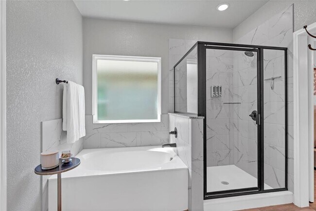 Building Photo - 8508 Glade Dr