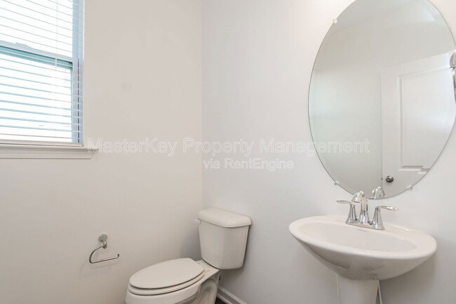 Building Photo - 124 Royal Star Way