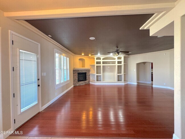 Building Photo - 413 Claiborne St