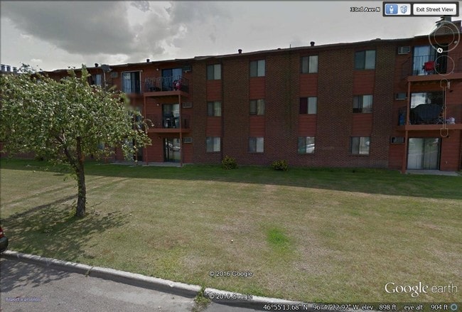 Building Photo - Britannia Village