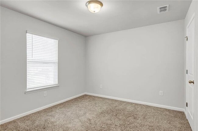 Building Photo - 334 Wells Cir