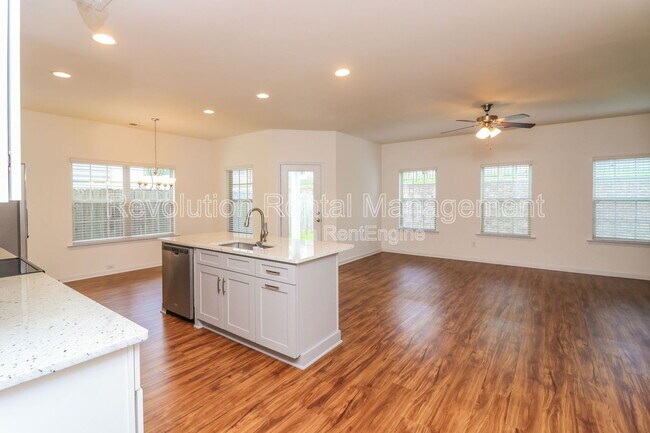 Building Photo - 28 Wesley Drew Ln