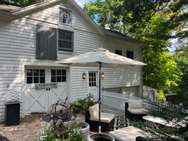 Building Photo - 1709 Newfield Ave
