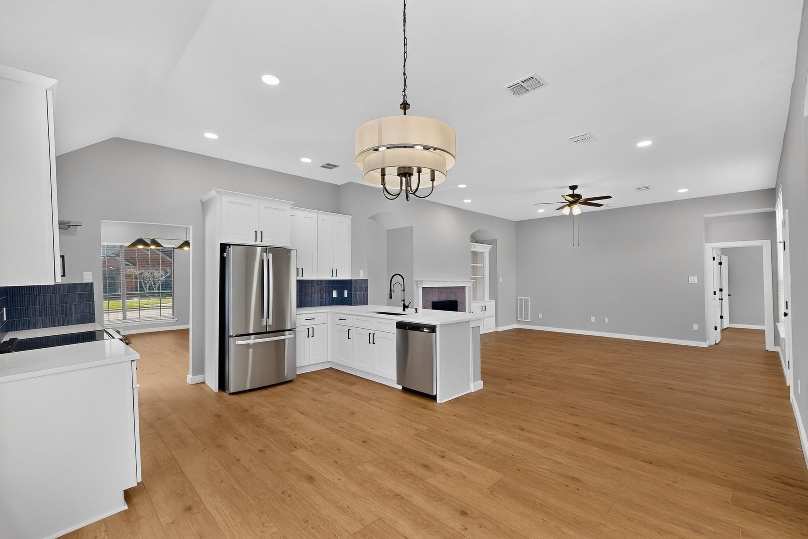 Building Photo - 11112 Amber Valley Dr