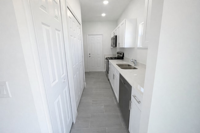 Building Photo - STUNNING NEW 3BR/2BA HOME WITH GARAGE -IN PRIME SW LEHIGH ACRES LOCATION