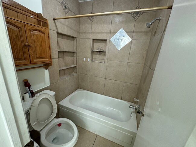 Building Photo - 20030 Lions Gate Dr