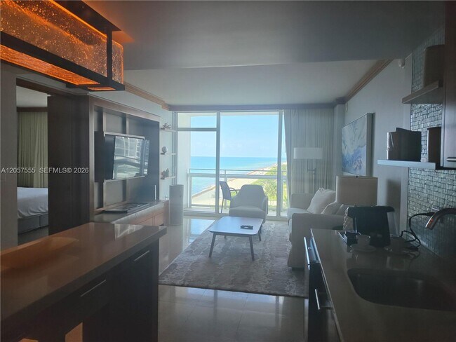 Building Photo - 6801 Collins Ave